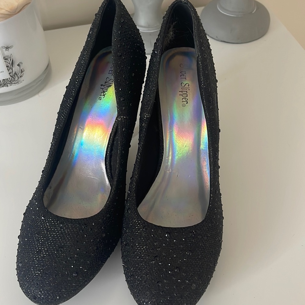 Silver Slipper Glitter Pump